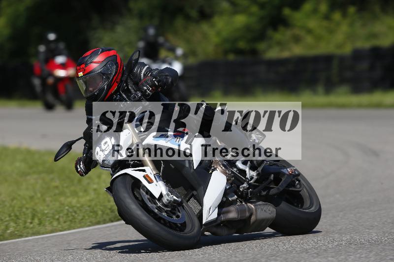 /Archiv-2024/29 12.06.2024 MOTO.CH Track Day ADR/Gruppe gelb/89